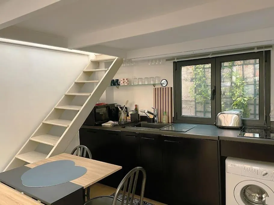 Atelier D'Artiste Daire Paris 0*,  Fransa